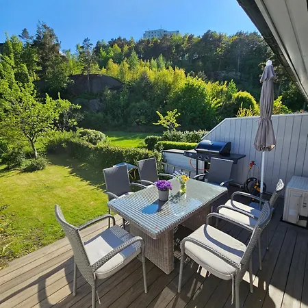 Family Friendly Townhouse - Close To Center And Zoo Nyaraló